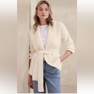 Banana Republic Cream Knit Cardigan